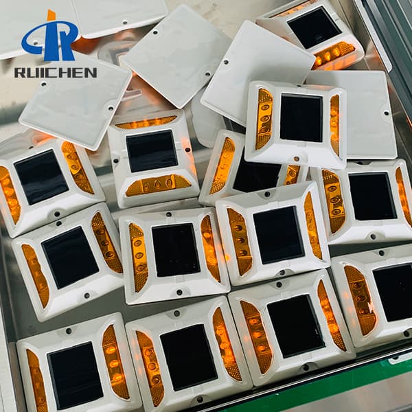 <h3>Double Side Solar Powered Road Studs Supplier In UAE-RUICHEN </h3>
